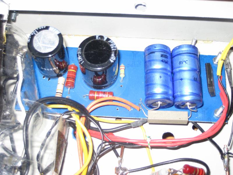 IMG_0519.JPG - Mmm, printplaatje. Maar dan wel gemaakt met het freesje ipv ge-etst.